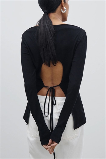 Closed Wrap Back, c95406, Black